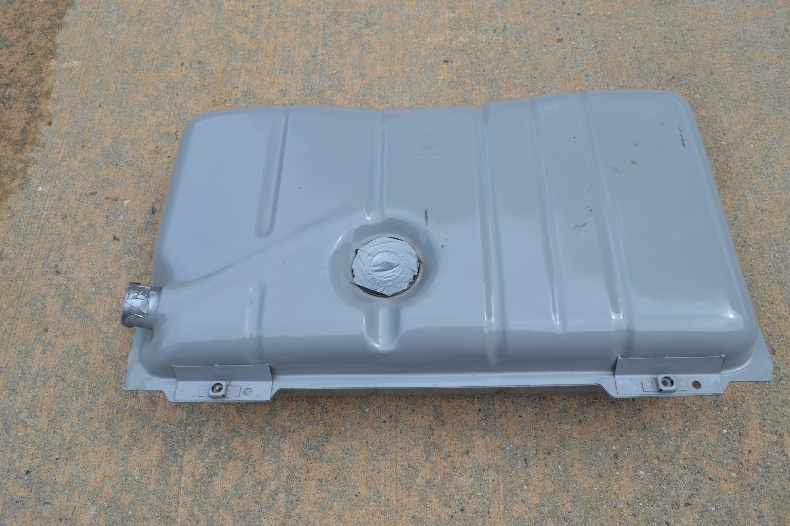 TANK 48G 1941-48 FORD 1939-48 MERCURY CAR COATED STEEL FUEL GAS TANK TANK 48G 1941-48 FORD 1939-48 MERCURY CAR COATED STEEL FUEL GAS TANK