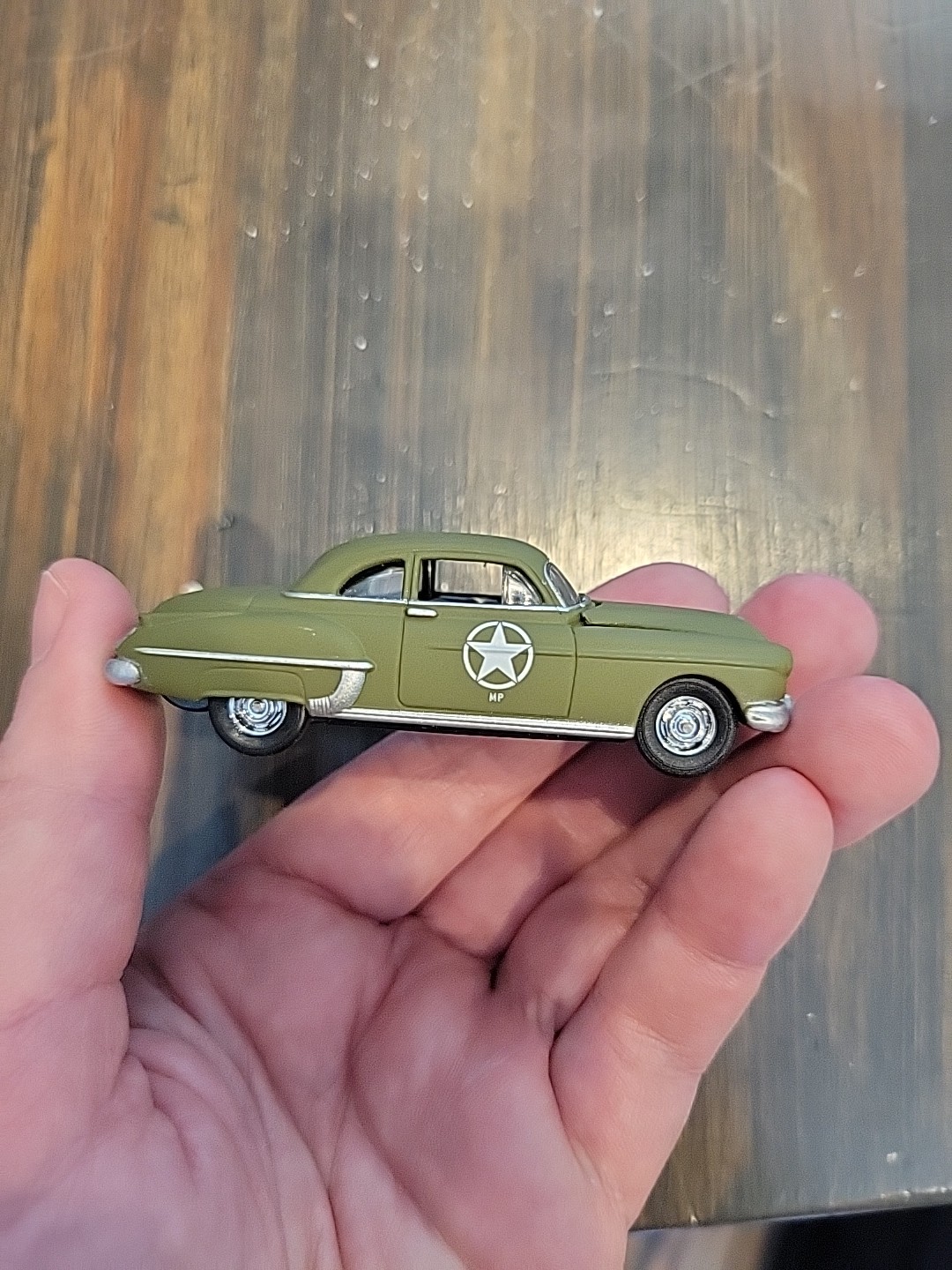 1950 OLDSMOBILE 88 FOREVER 64 RELEASE 10 JOHNNY LIGHTNING 1/64