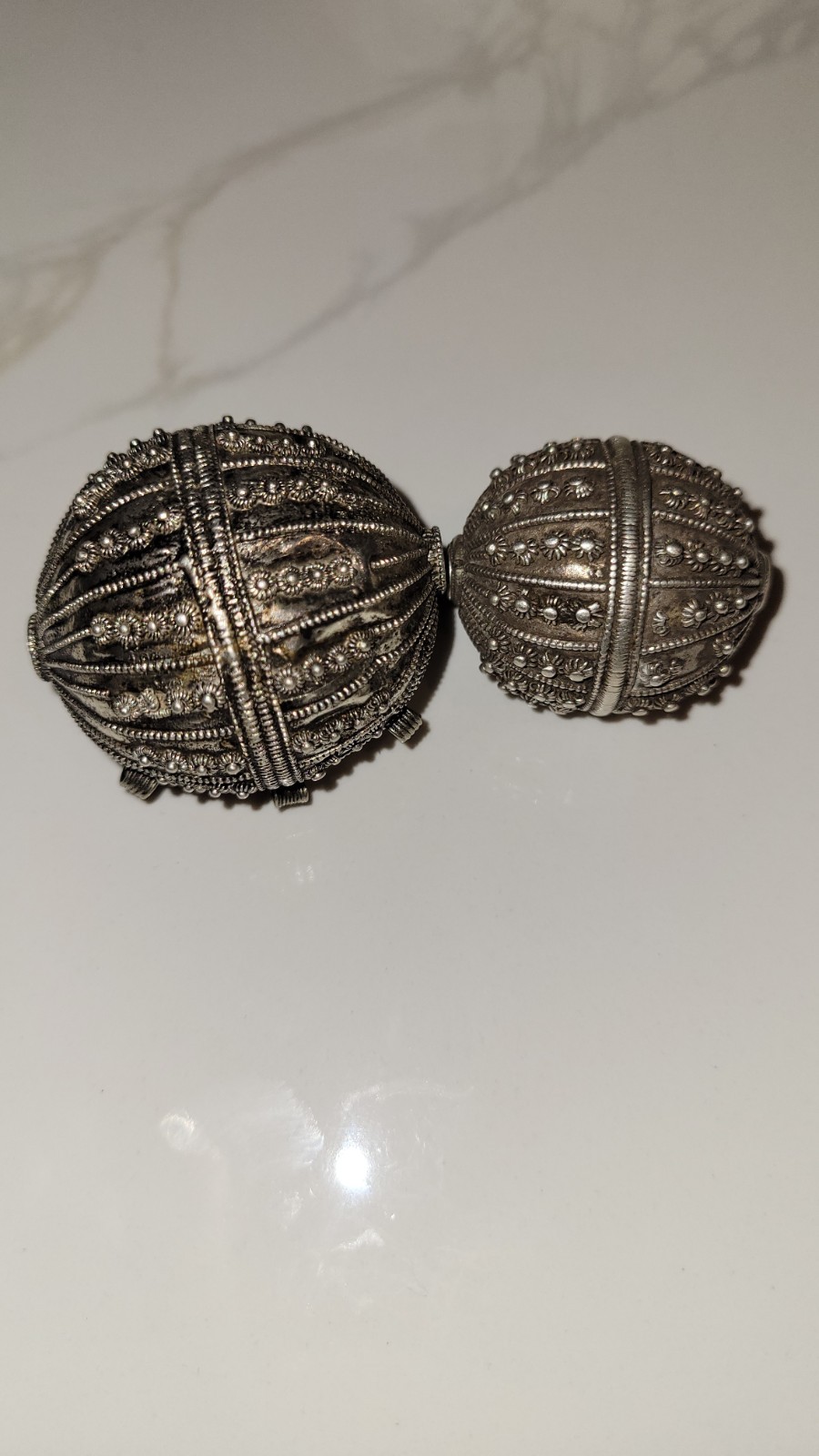 Large 50 grams Antique Handmade Old Silver Globe Beads from Yemen Ethnic Bead C Large 50 grams Antique Handmade Old Silver Globe Beads from Yemen Ethnic Bead C