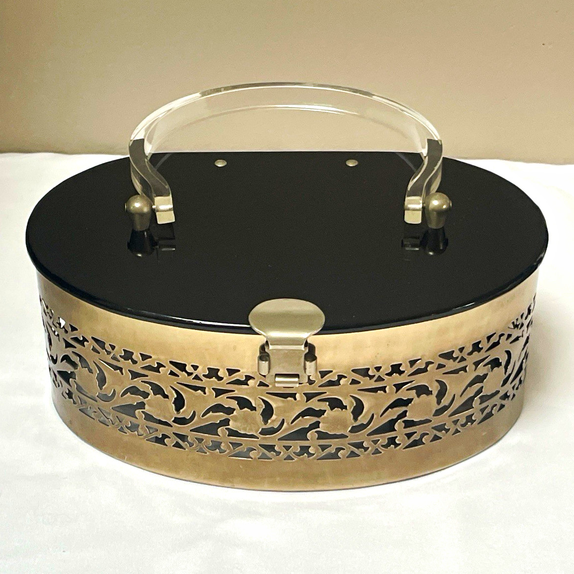 Vintage 1950s Black Lucite Silver-Tone Metal Filigree Box Purse Handbag Vintage 1950s Black Lucite Silver-Tone Metal Filigree Box Purse Handbag