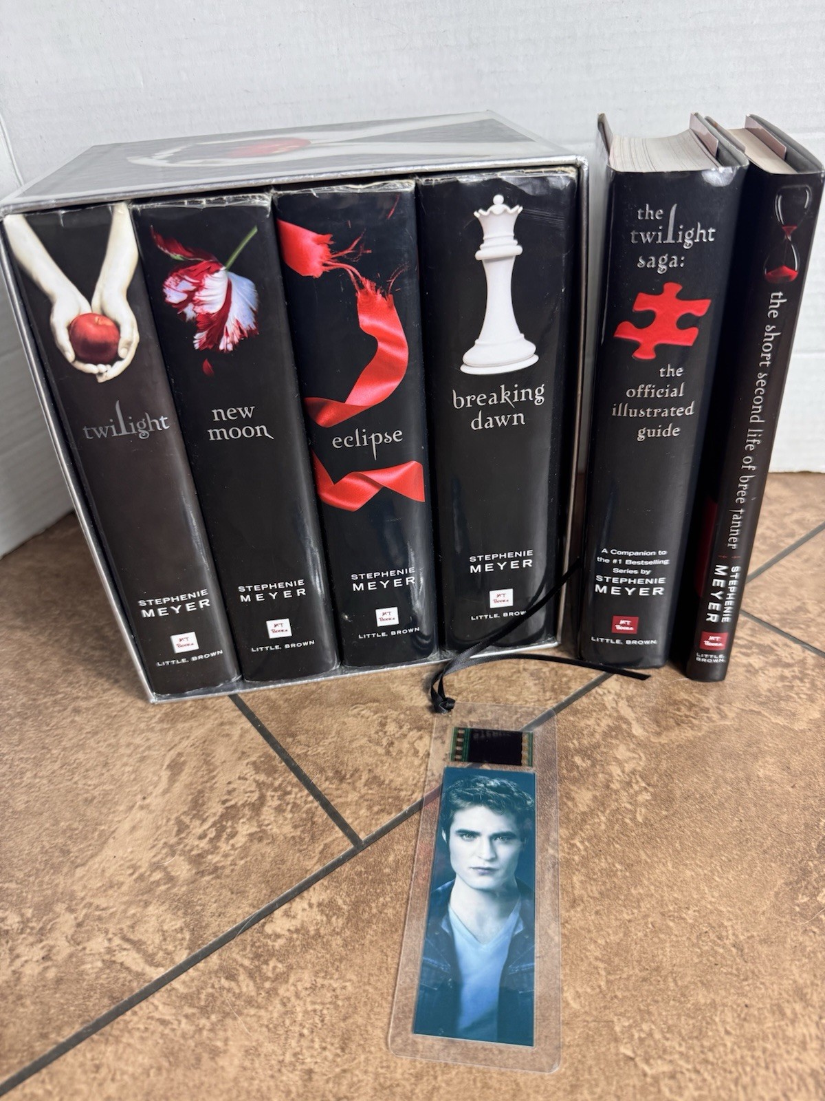 Lot 6 Twilight Stephenie Meyer The Twilight Saga (all HC with DJ) 1st edition VG