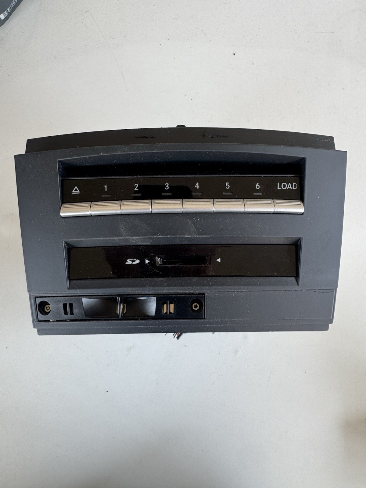 2010-2013 MERCEDES BENZ S400 S550 S600 AUDIO RADIO CD CHANGER UNIT 2219004804 2010-2013 MERCEDES BENZ S400 S550 S600 AUDIO RADIO CD CHANGER UNIT 2219004804