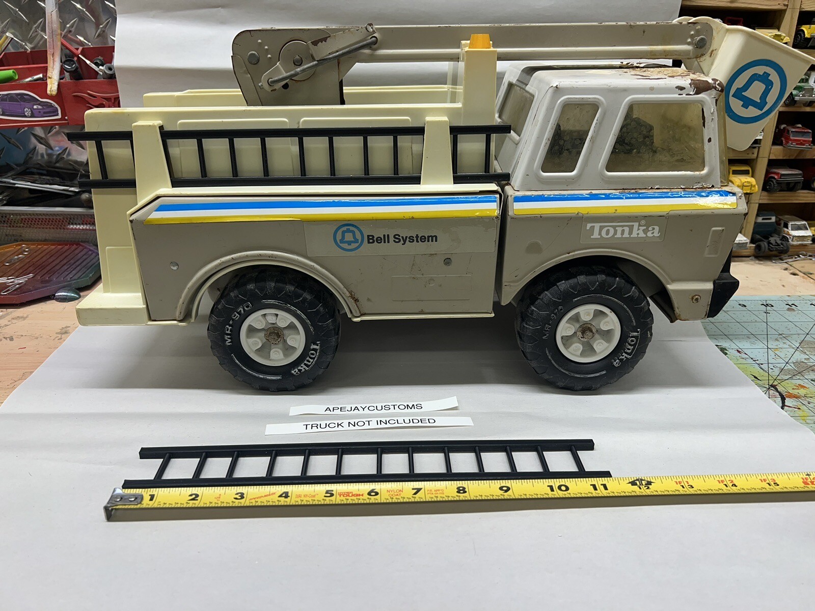 Mighty Tonka Truck MR-970 Bell Telephone System Bucket Lift (LADDER ONLY) Mighty Tonka Truck MR-970 Bell Telephone System Bucket Lift (LADDER ONLY)
