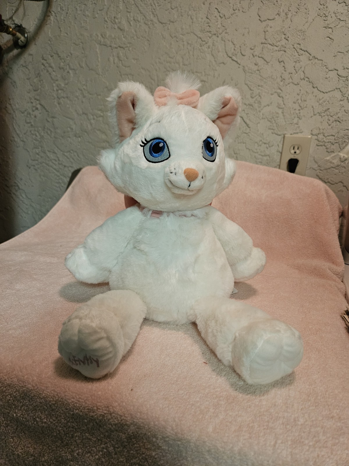 Scentsy Disney Marie From Aristocats  Plush Buddy