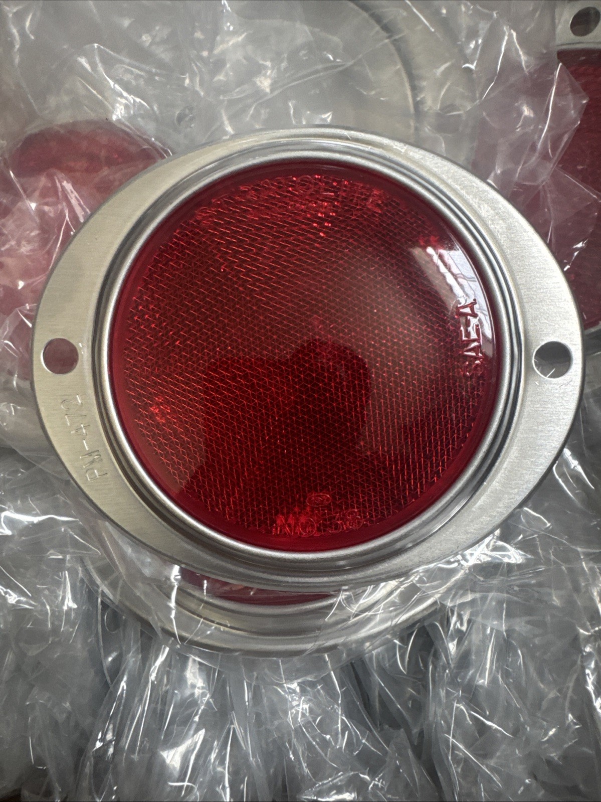 Reflector. V472R Red 3\ Reflector. V472R Red 3\