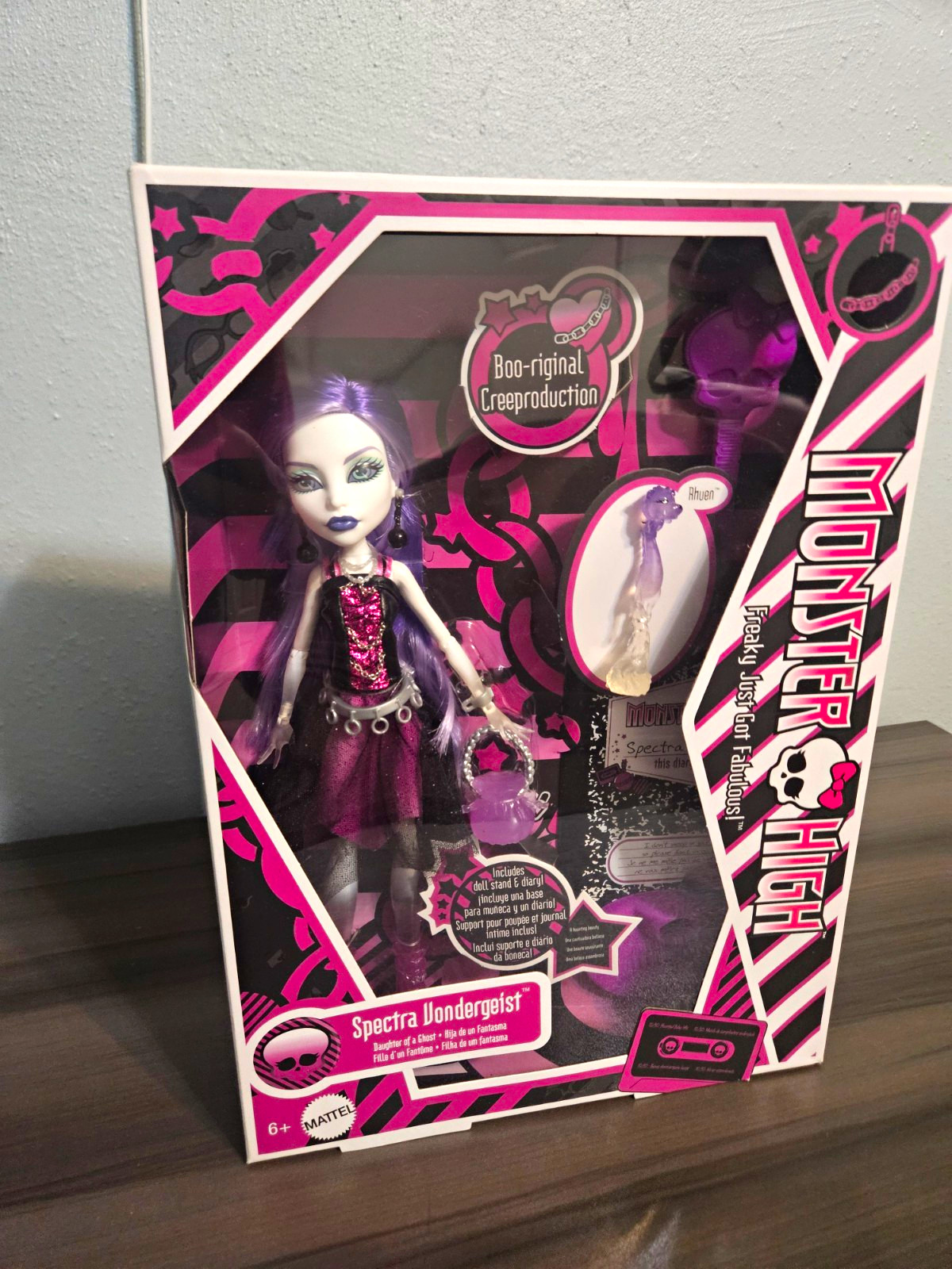 Mattel Monster High Boo-riginal Creeproduction Spectra Vondergeist Doll + Accs
