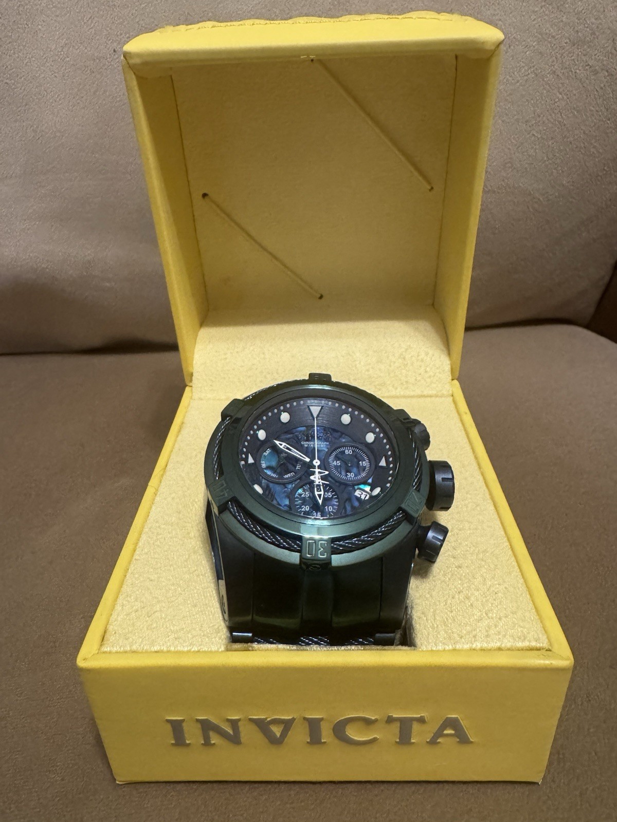 Invicta Men's Zeus Bolt Green Chronograph Watch Rare