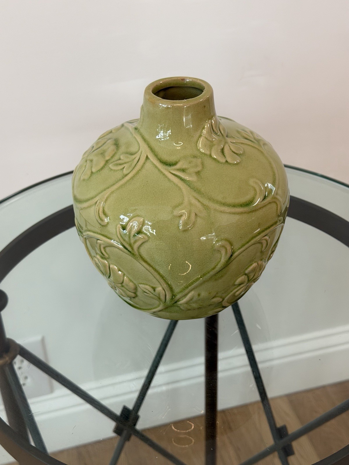 Antique 1880s-1910s Chinese Ceramic Porcelain Celadon Lotus Vase China Late-Qinq Antique 1880s-1910s Chinese Ceramic Porcelain Celadon Lotus Vase China Late-Qinq