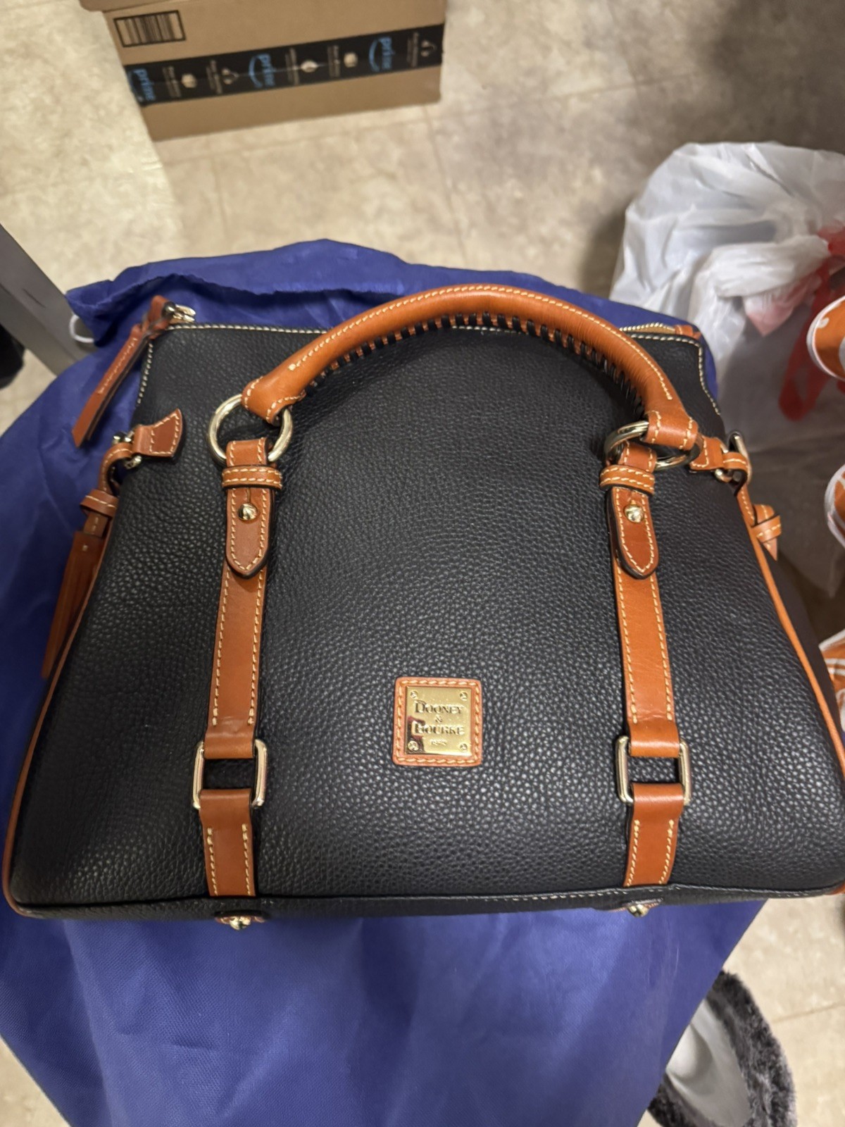 Dooney & Bourke Pebble Grain Large Satchel GREAT PRICE