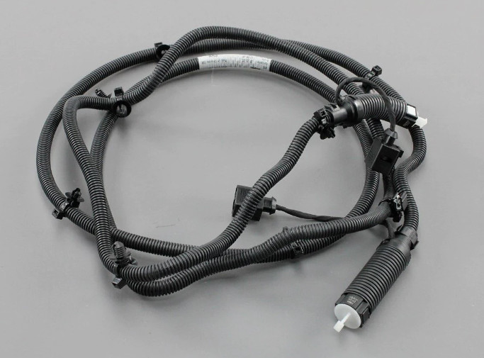 NEW AUDI A6 AVANT C7 REDUCING AGENT INJECTOR METERING LINE 4G0131984AL OEM