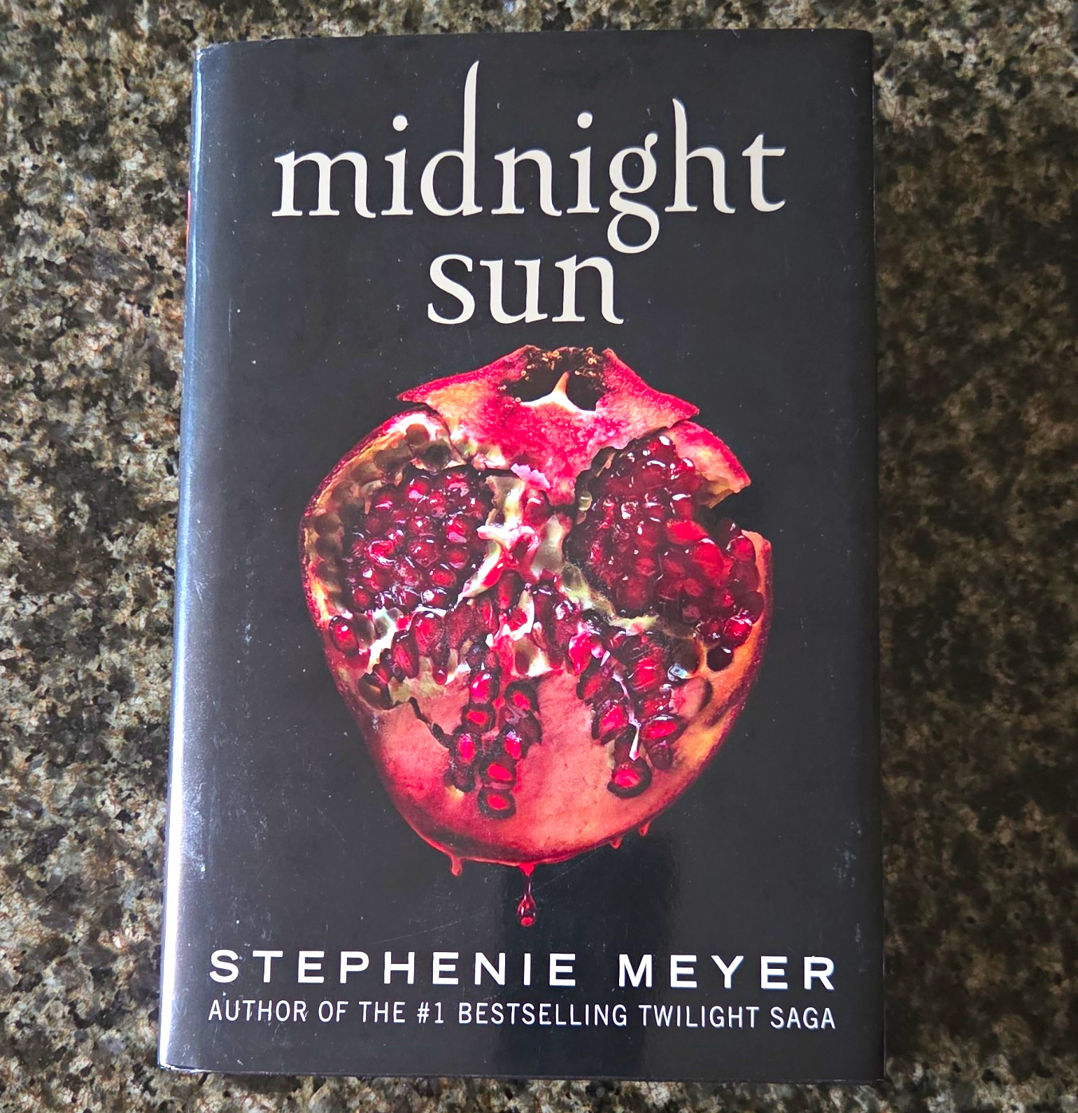 Stephenie Meyer Midnight Sun (Twilight) Hardcover Novel w/ Dust Jacket, English