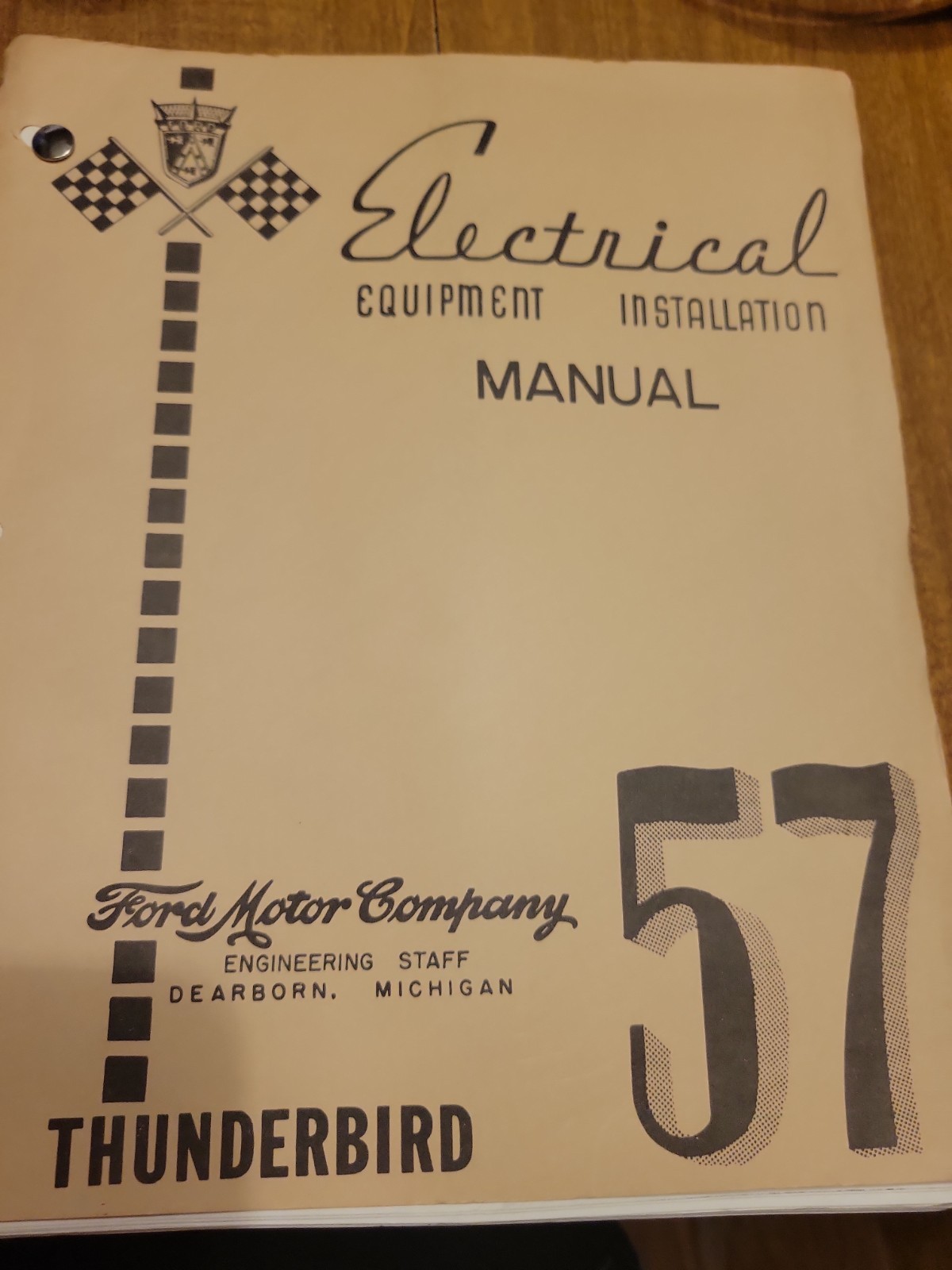 Vintage 1957 Thunderbird Electrical Equipment Manuel Vintage 1957 Thunderbird Electrical Equipment Manuel