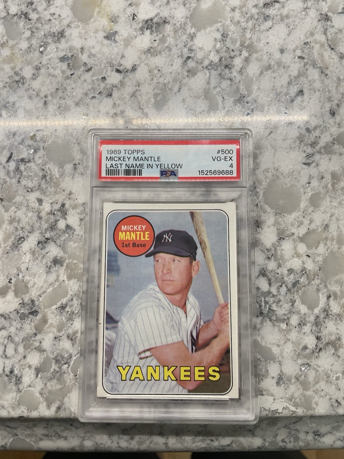 1969 Topps - Mickey Mantle #500 Last Name in Yellow