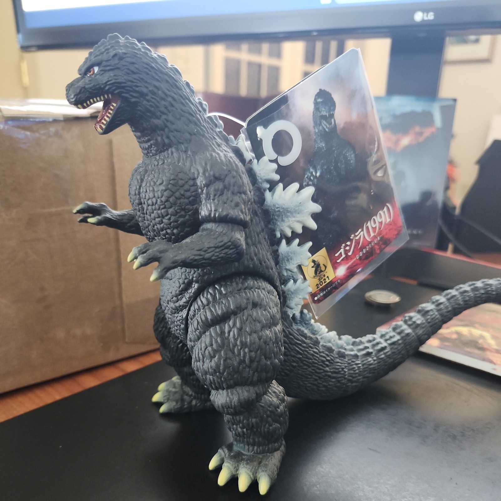 Bandai 1991 Godzilla Movie Monster with 2021 tag imported from Japan 6” tall Bandai 1991 Godzilla Movie Monster with 2021 tag imported from Japan 6” tall