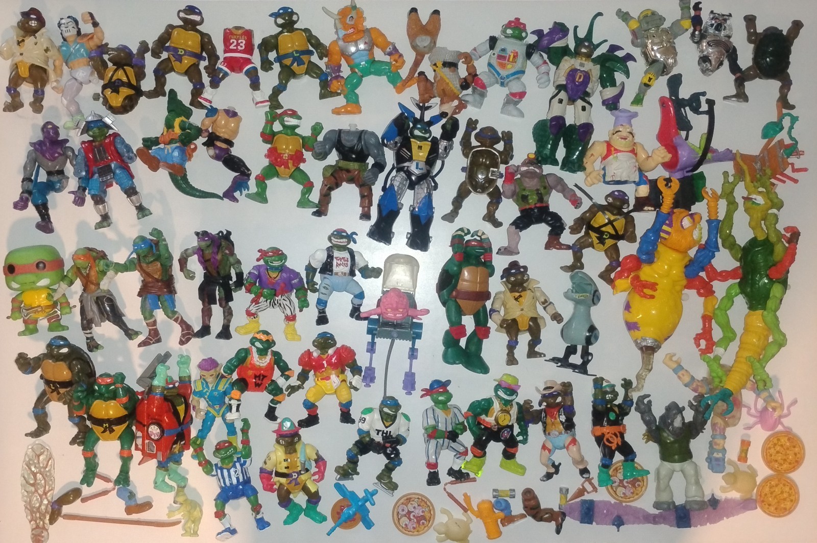 HUGE Vintage TMNT Playmates Figure Lot Graveyard Parts Accessories Turtles