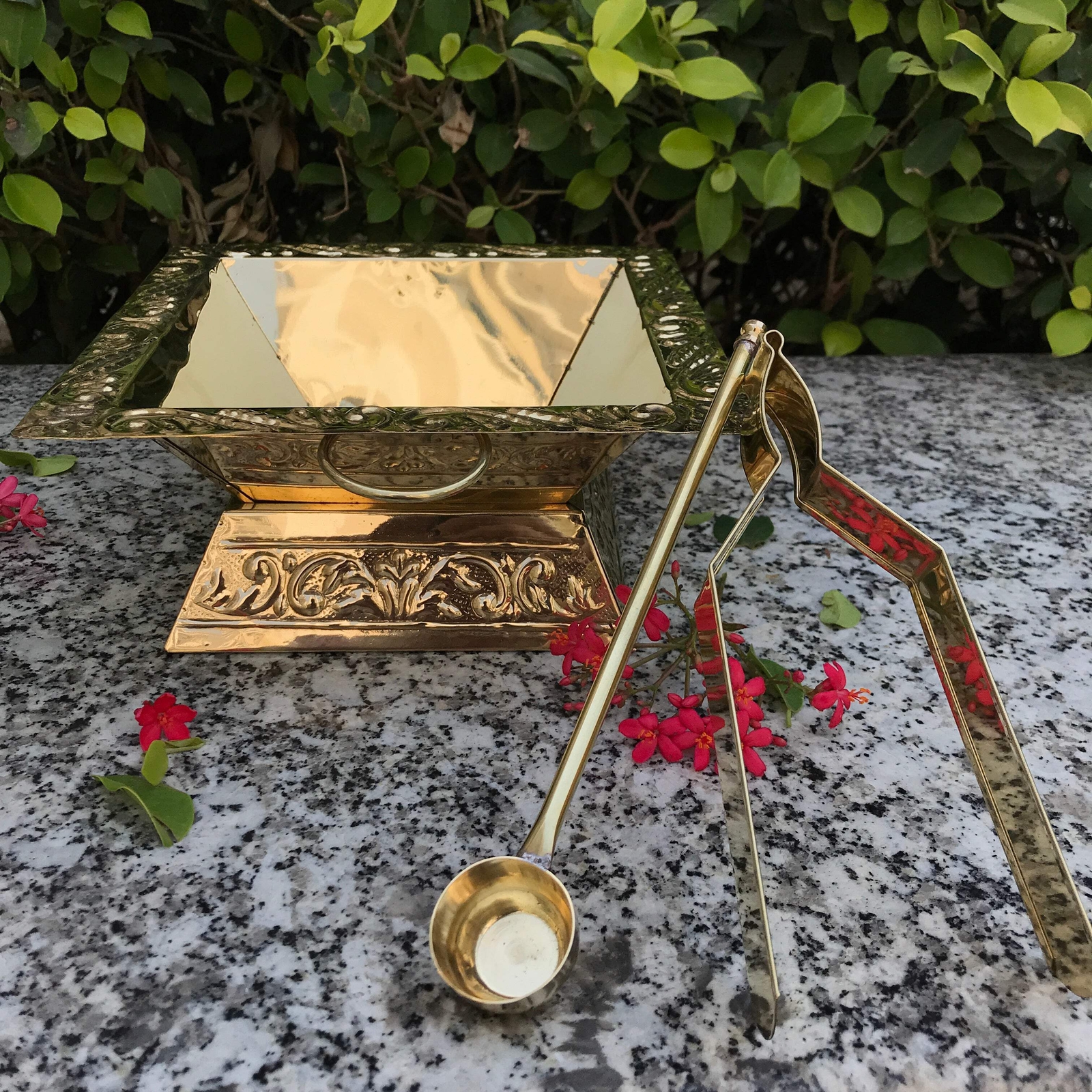 Brass Havan Kund Set for Pooja, Yagya, Agnihotra & Spiritual Rituals | Includes