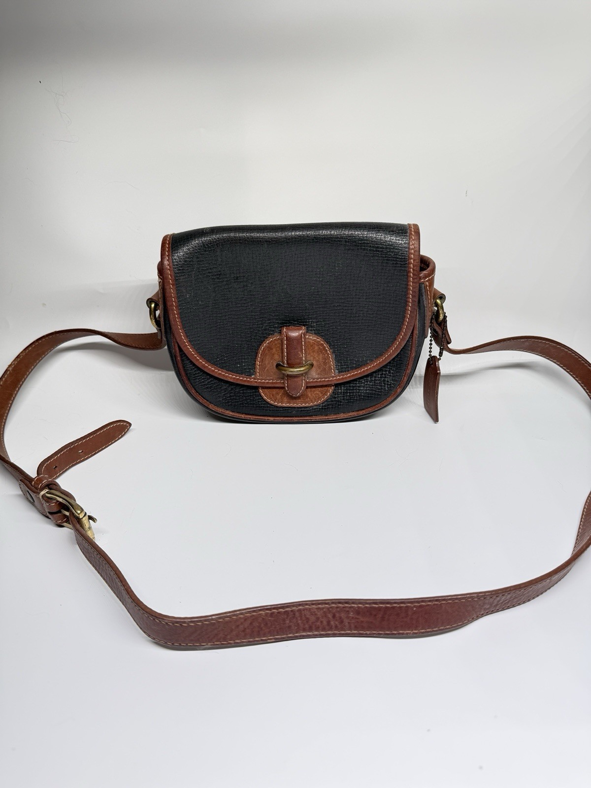 Vintage Coach Cassidy Mini Crossbody Black Gold Hardware Made In Italy