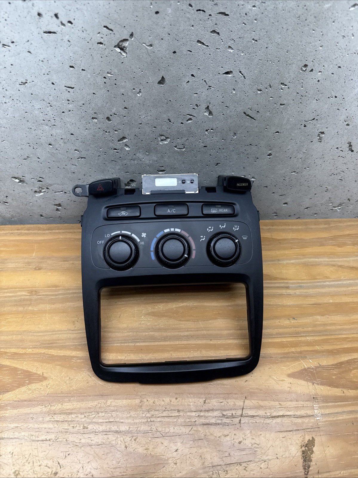 2001-2007 Toyota Highlander Manual AC Climate Control Dash Bezel 84010-48091