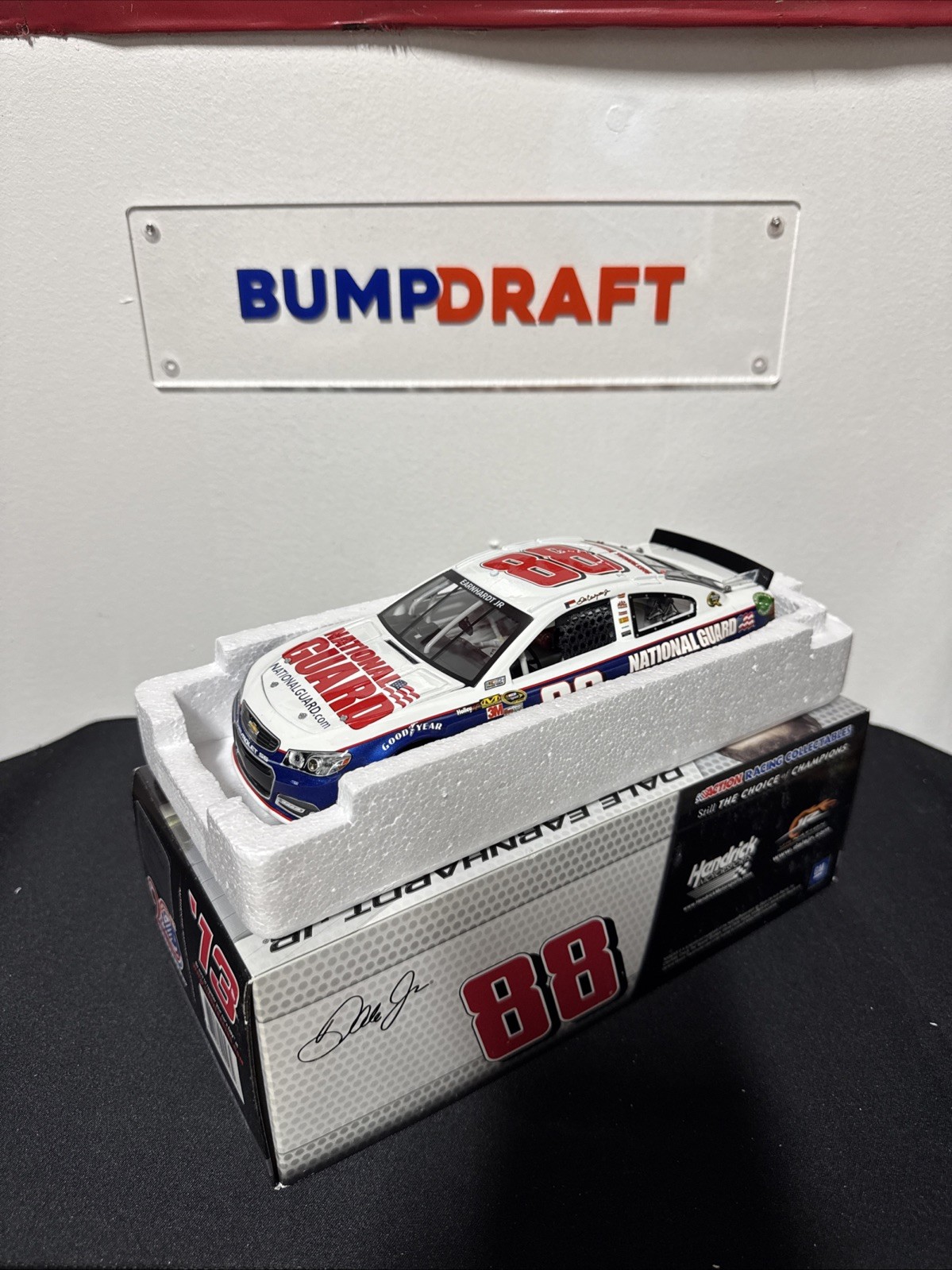 Dale Earnhardt Jr 2013 National Guard 1/24 NASCAR Diecast