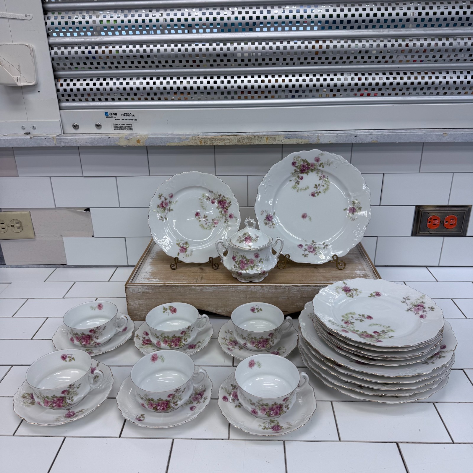 Royal Austria Floral Dish Set O & EG Service For 6 Antique c.1890s