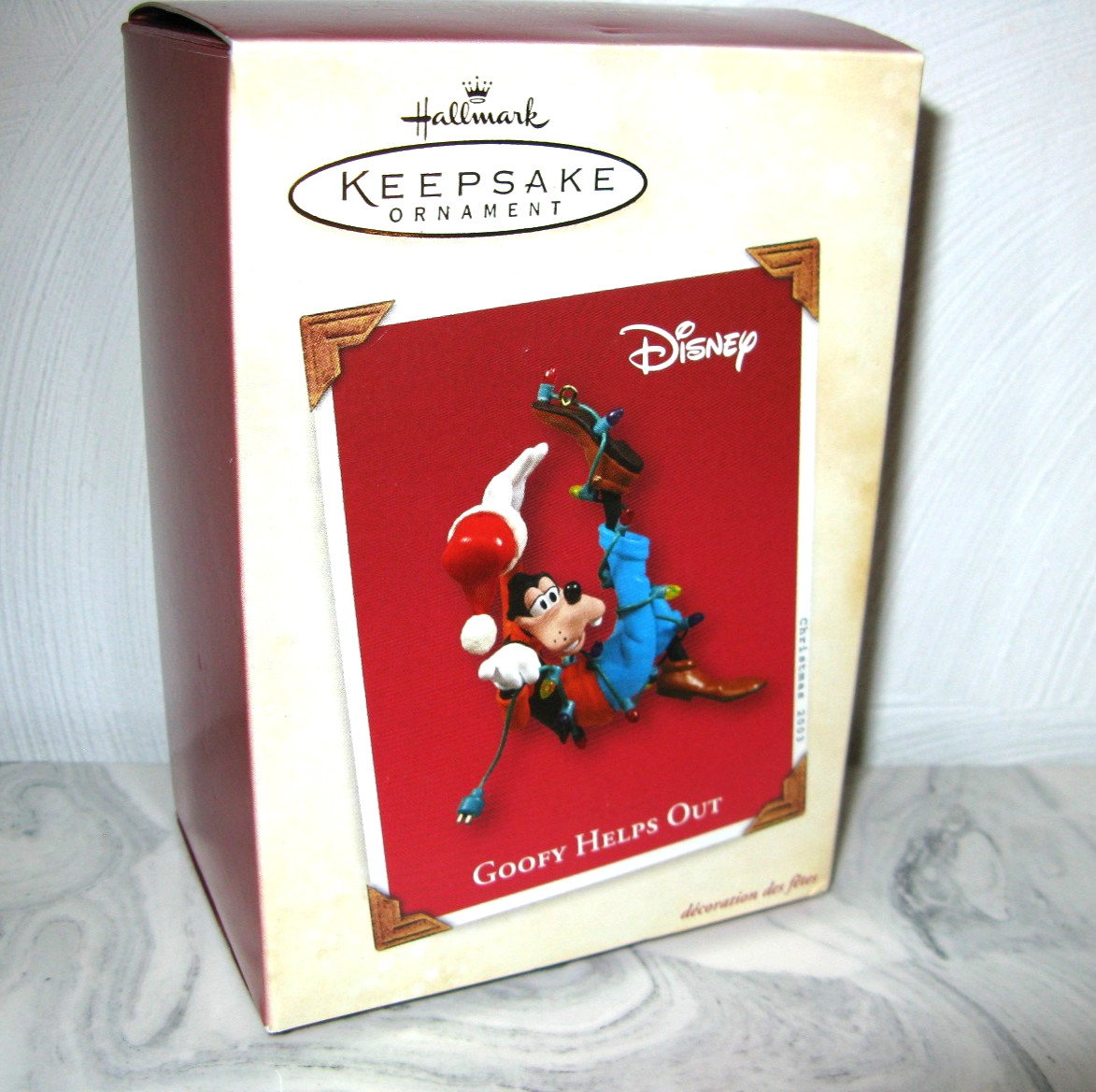 2003 Hallmark Disney Goofy Helps Out Christmas Ornament 2003 Hallmark Disney Goofy Helps Out Christmas Ornament