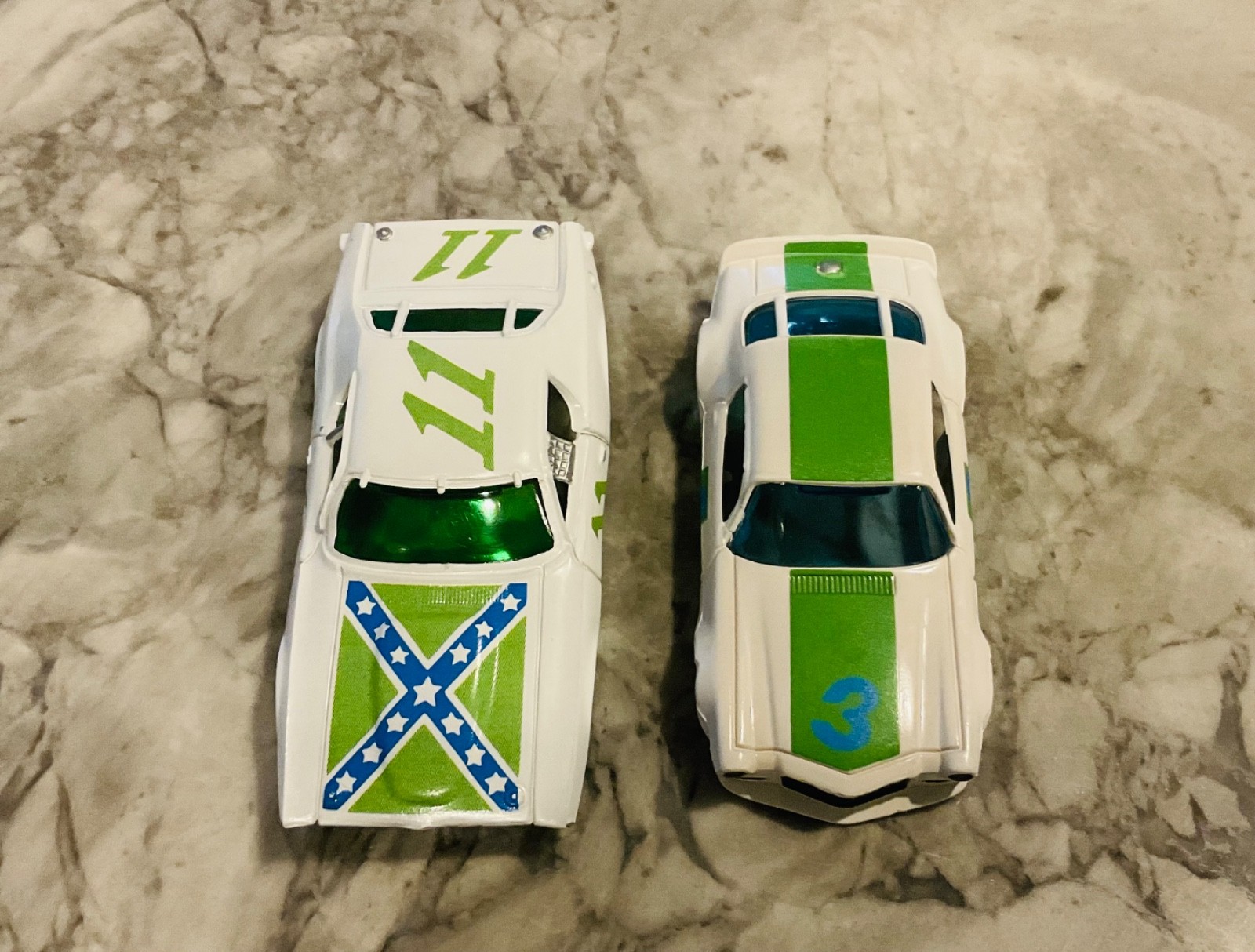 AURORA AFX RUNNER PAIR-CAMARO CHARGER BODIES (READ) AURORA AFX RUNNER PAIR-CAMARO CHARGER BODIES (READ)