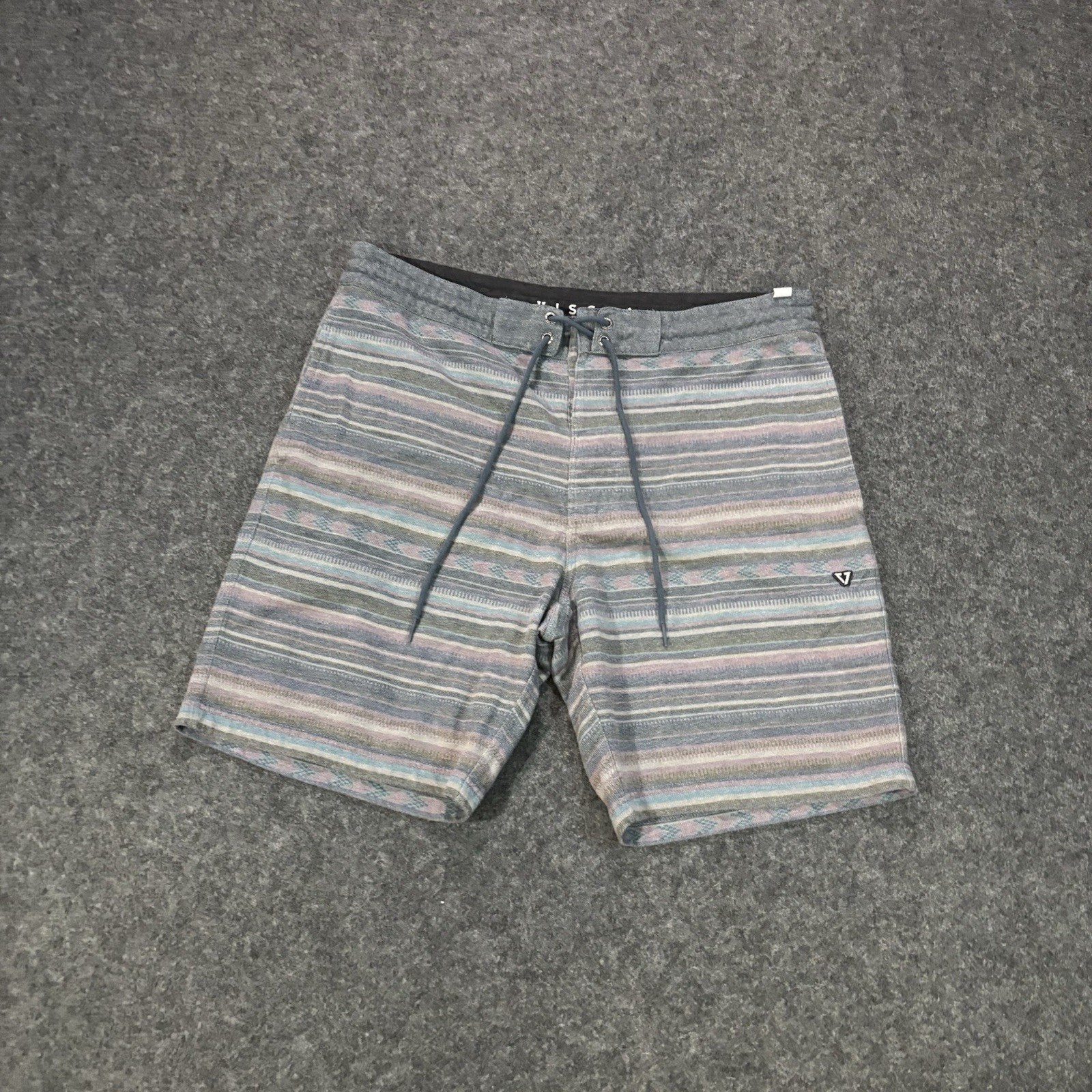 Vissla Sofa Surfer Shorts Fits Mens Size 34 Striped Casual Flat Front Chino