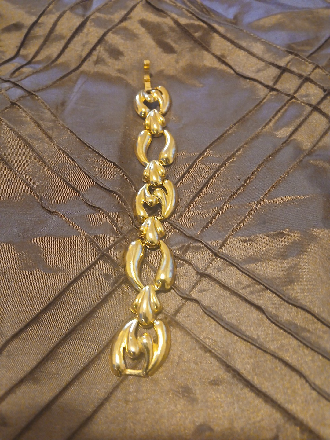 Vintage Bold Gold-Tone Link Bracelet – Modernist Statement Jewelry 1980s...