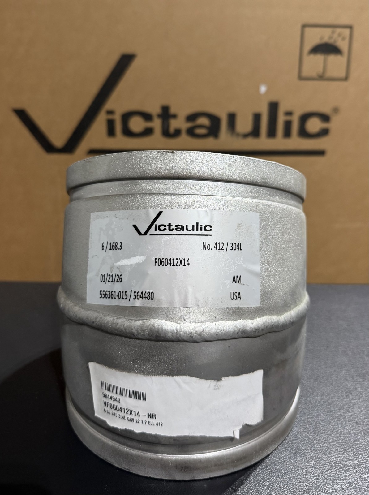 Victaulic No. 412 6 in. Grooved Schedule 10 304L Stainless Steel 22-1/2° Elbow Victaulic No. 412 6 in. Grooved Schedule 10 304L Stainless Steel 22-1/2° Elbow