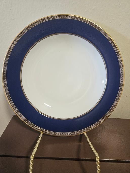 Wedgwood Renaissance Gold Rim Soup Bowls 9\