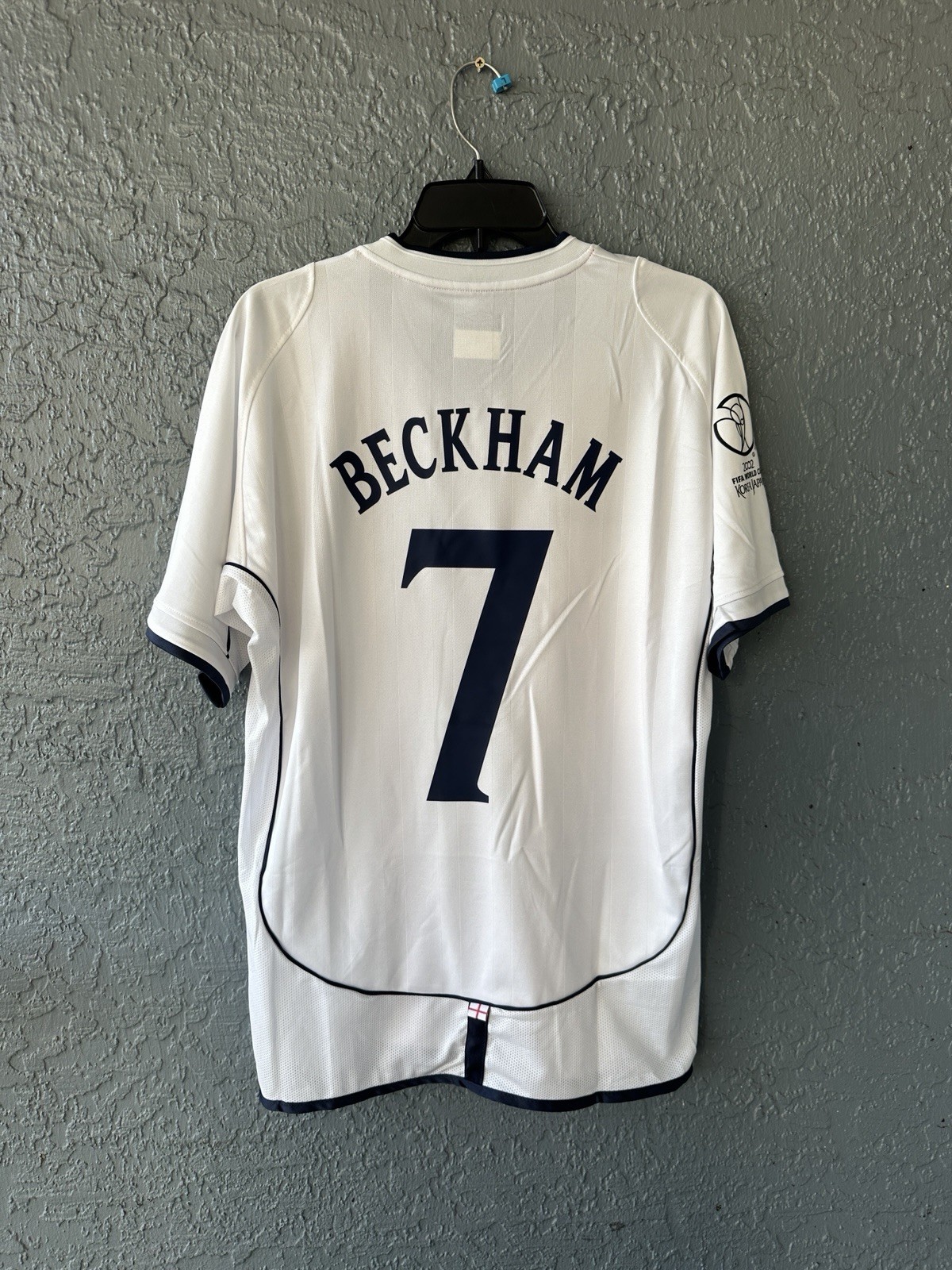 England Beckham Retro Jersey White Size L England Beckham Retro Jersey White Size L