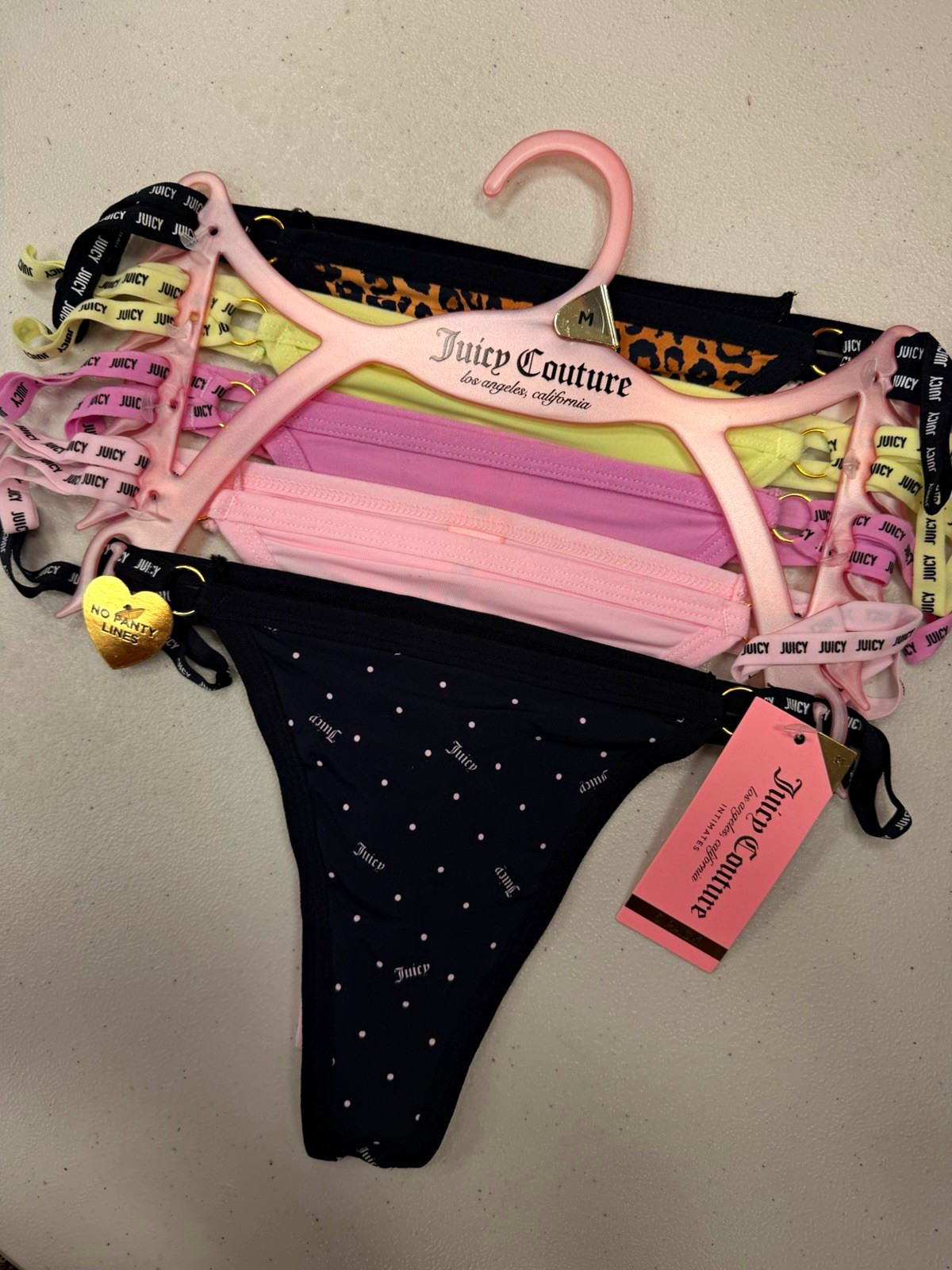 Juicy Couture Women\'s Thong/String Panties 5 Pack Size M Multicolor Logo Juicy Couture Women\'s Thong/String Panties 5 Pack Size M Multicolor Logo