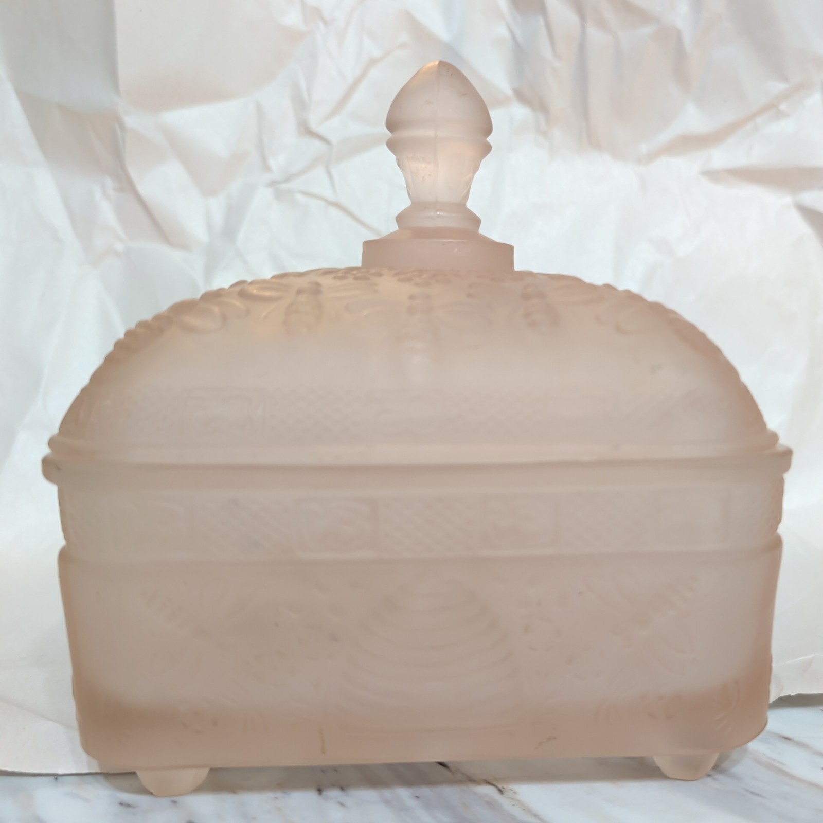 Vintage MCM Indiana Glass Tiara Pink Satin Frosted Honey Bee Hive Covered Dish