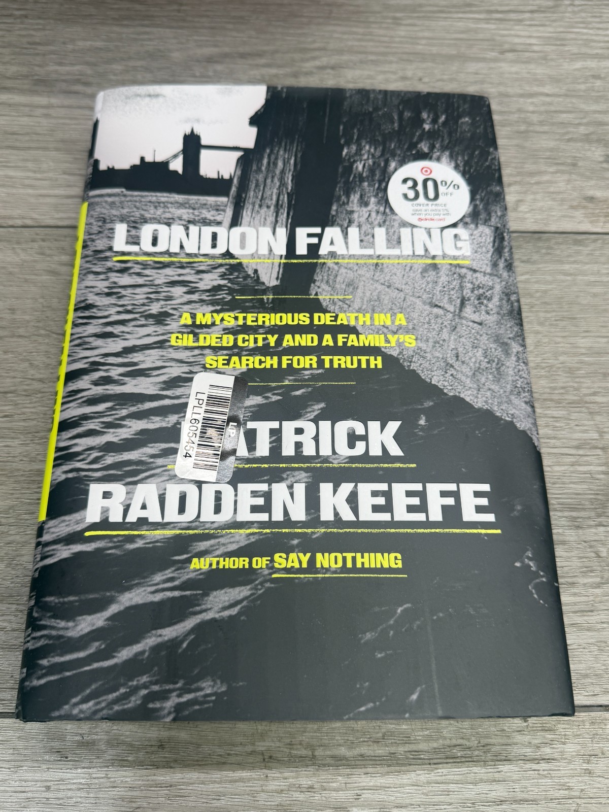 London Falling : A Mysterious Death in a Gilded City and a Family\'s Search... London Falling : A Mysterious Death in a Gilded City and a Family\'s Search...