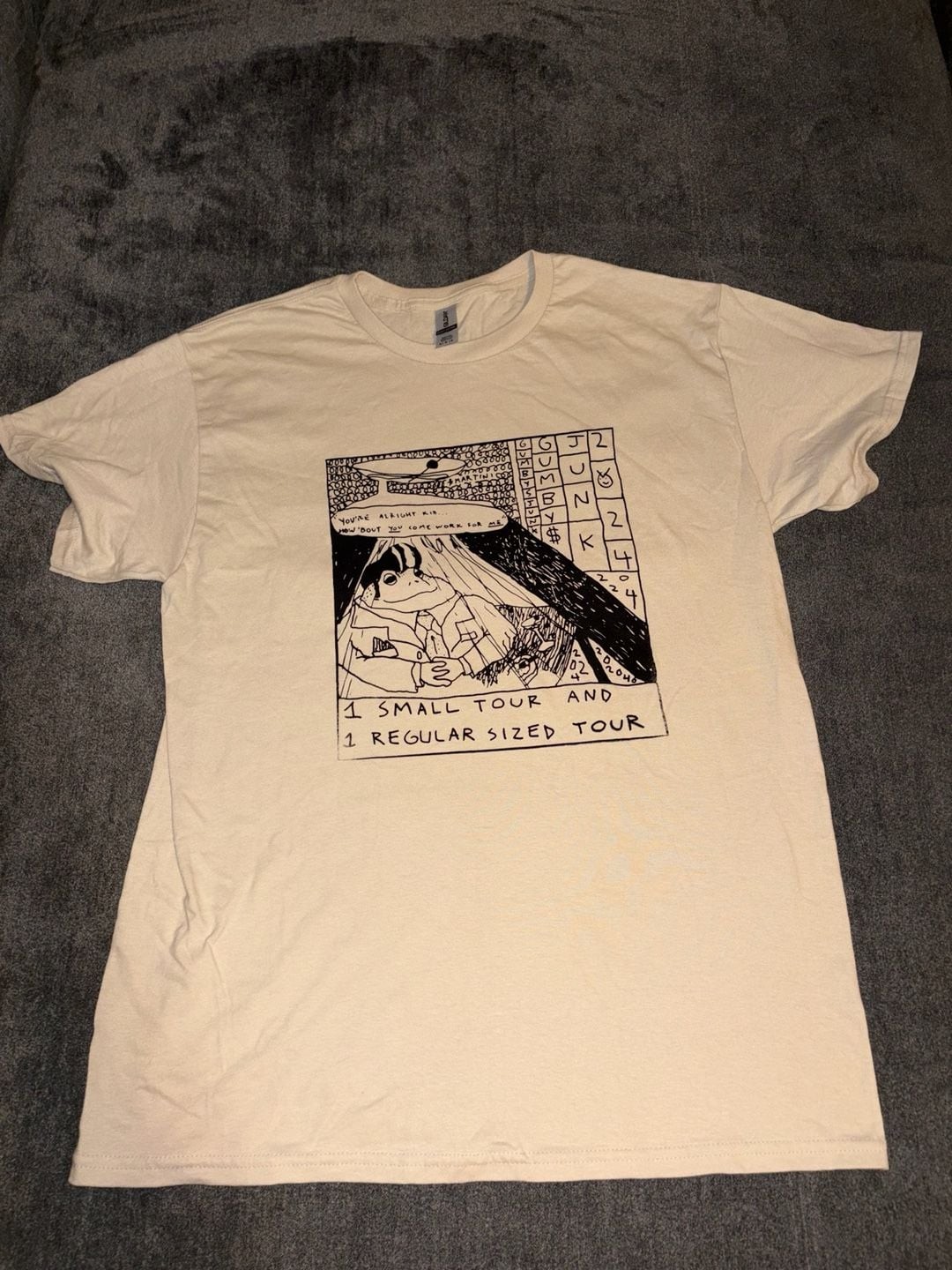 Gildan Gumby\'s Junk 1 Small Tour And 1 Regular Sized Tour Size M T-Shirt Gildan Gumby\'s Junk 1 Small Tour And 1 Regular Sized Tour Size M T-Shirt