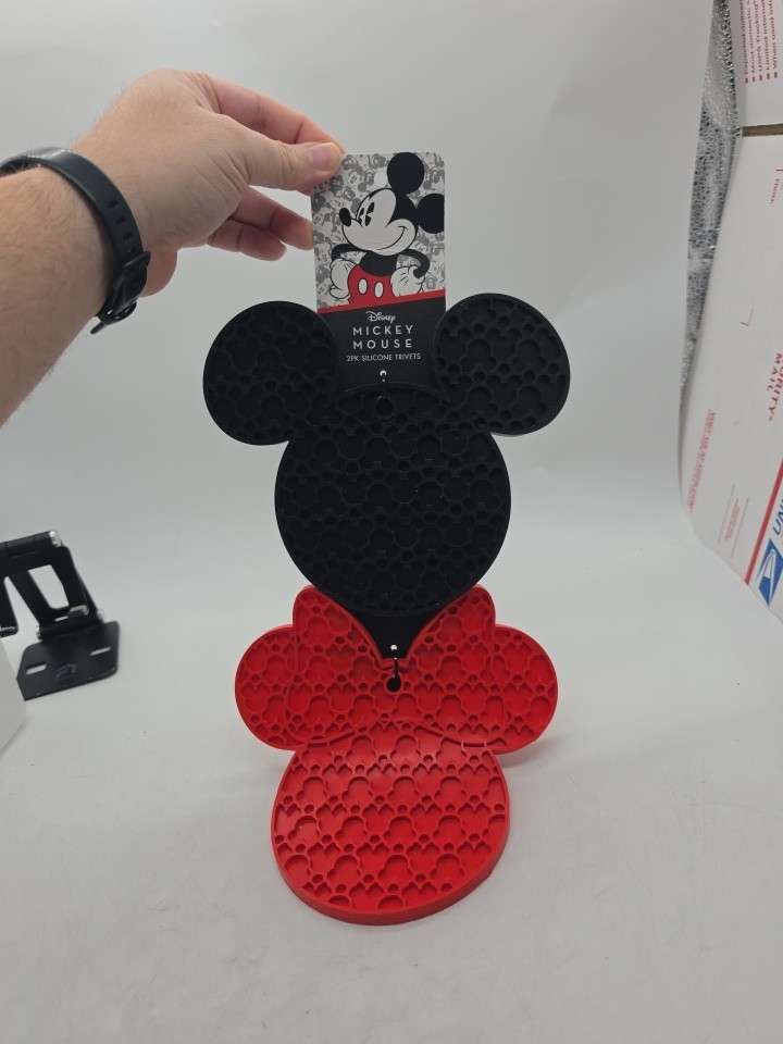 Disney Mickey & Minnie Mouse Red & Black Silicone Trivets for Hot Plates Mat Set