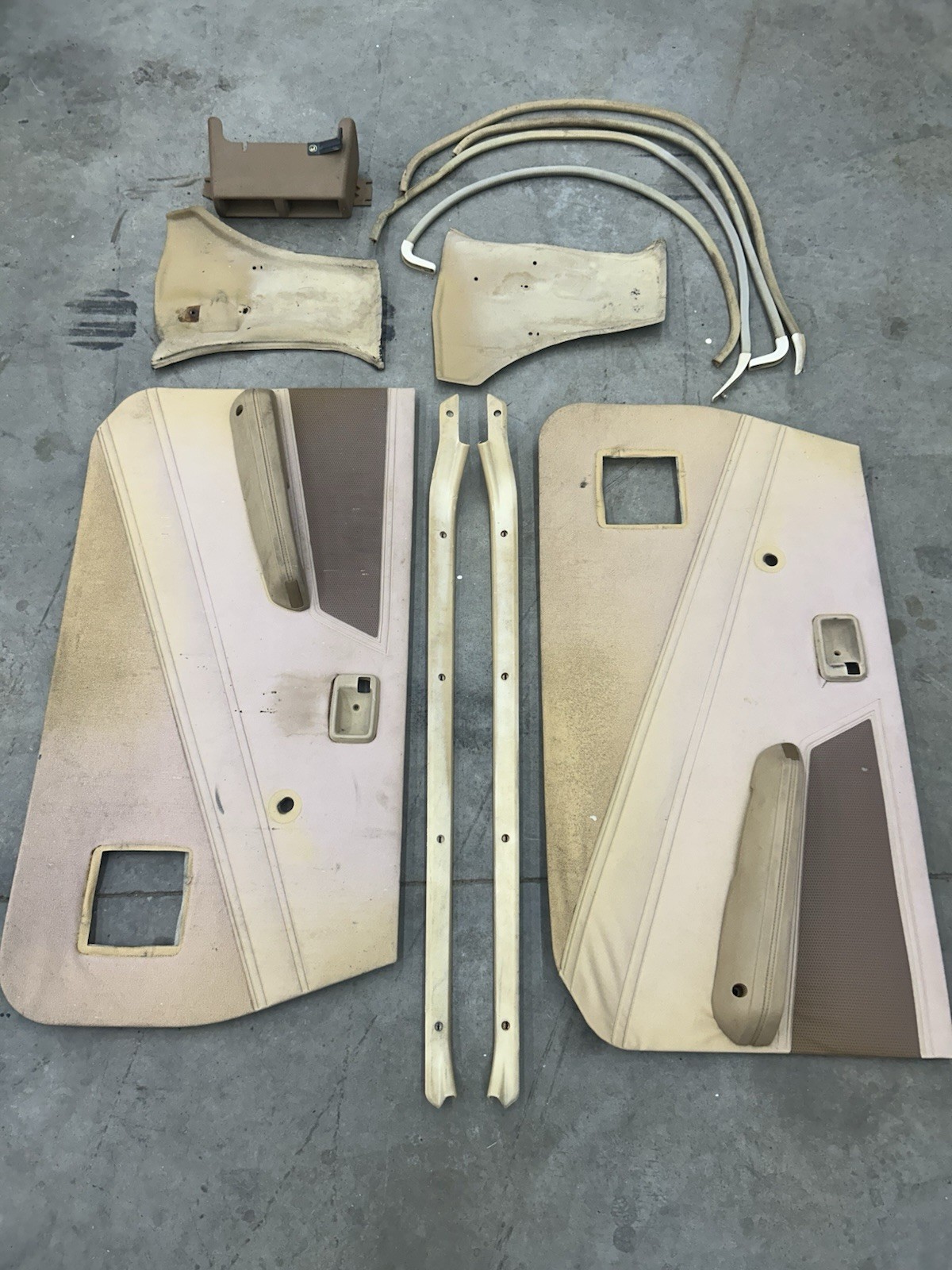1980 Dodge D50 Tan Interior Set