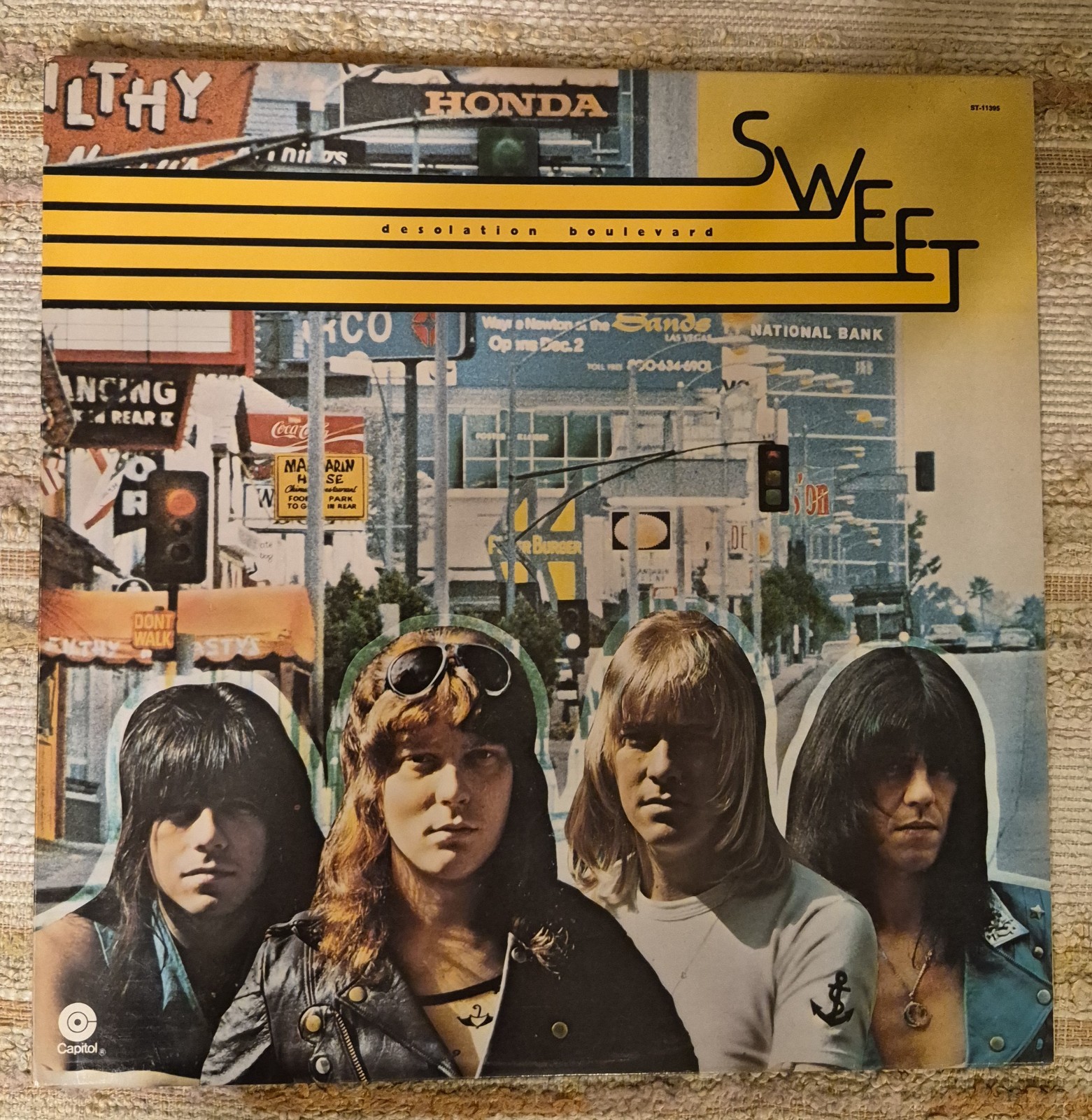 Sweet - Desolation Boulevard - Vinyl LP - Capitol ST-11395 - Near Mint Sweet - Desolation Boulevard - Vinyl LP - Capitol ST-11395 - Near Mint