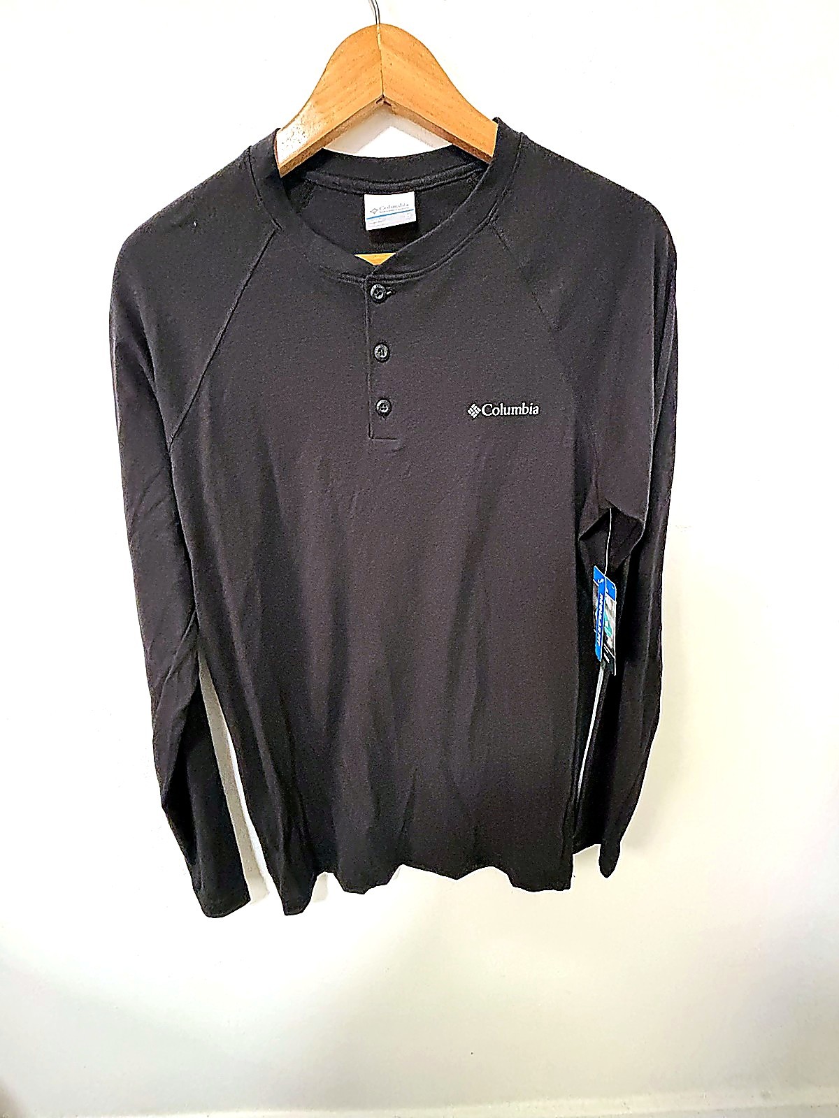Columbia Men\'s Raglan Shirt NWT Size XS Outdoor Sportswear