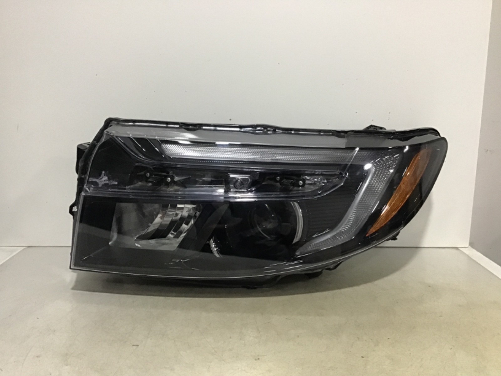 PERFECT 2021 - 2026 HONDA RIDGELINE LH DRIVER HEADLIGHT OEM
