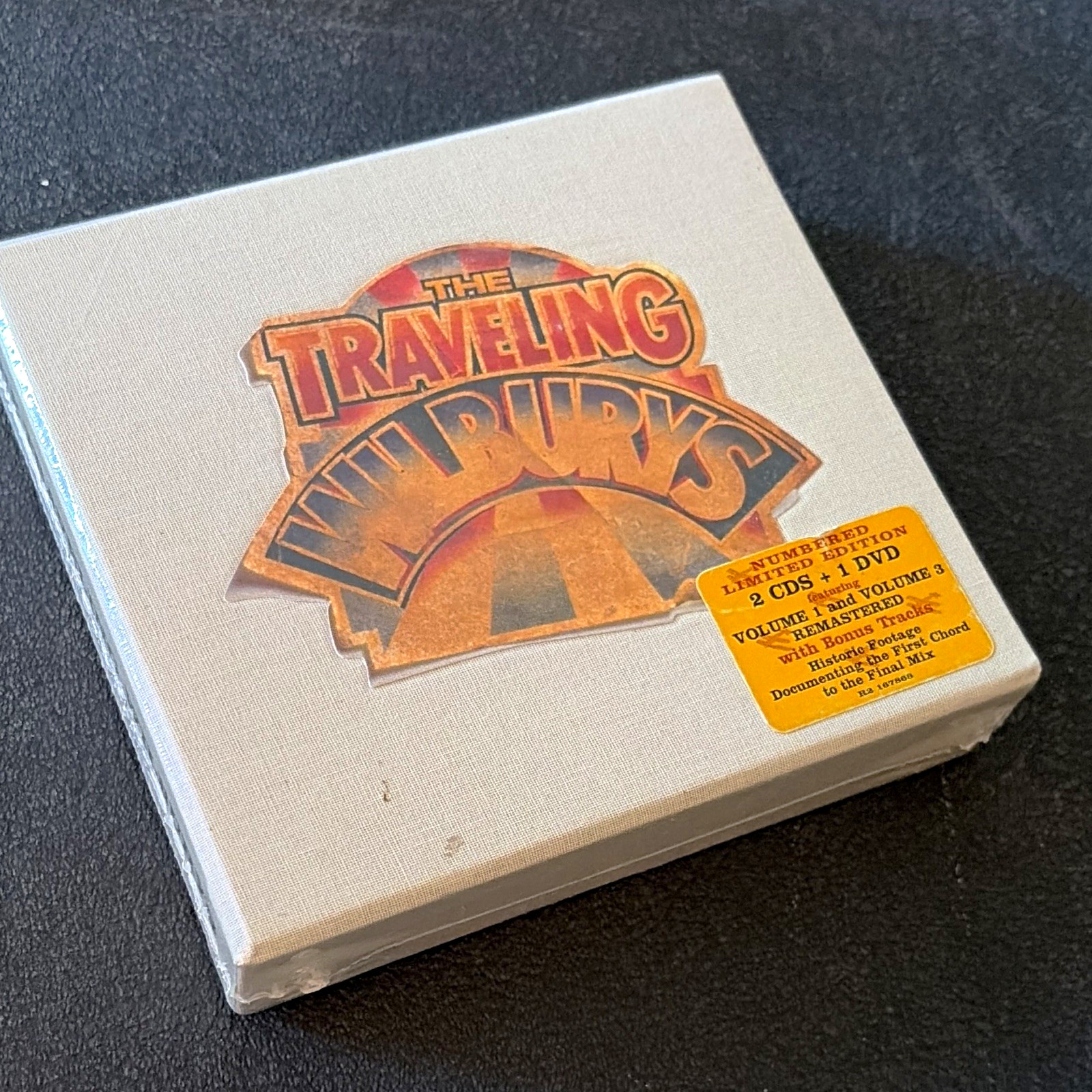 The Traveling Wilburys Rhino 2007 Collection 2CD+DVD Limited Numbered Box The Traveling Wilburys Rhino 2007 Collection 2CD+DVD Limited Numbered Box