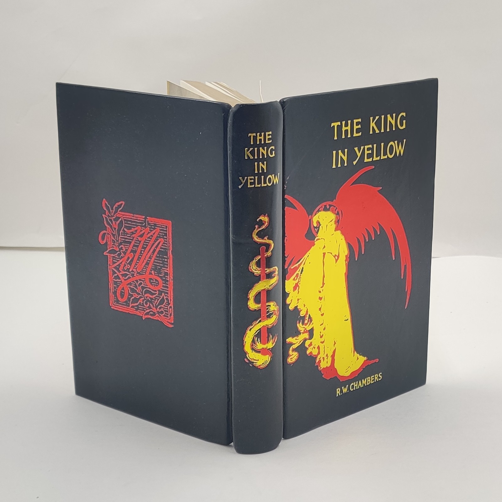 The King in Yellow, Deluxe Edition: An Early Classic of the Weir [Royal Edition]