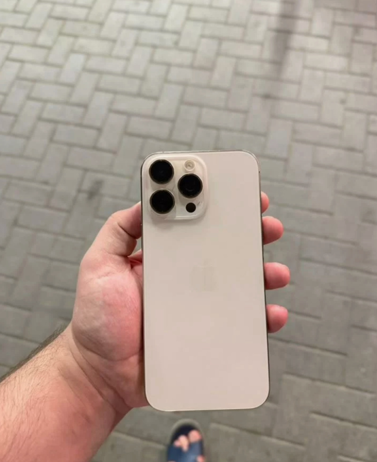Apple iPhone 16 Pro Max - 512 GB - White Titanium (Unlocked)