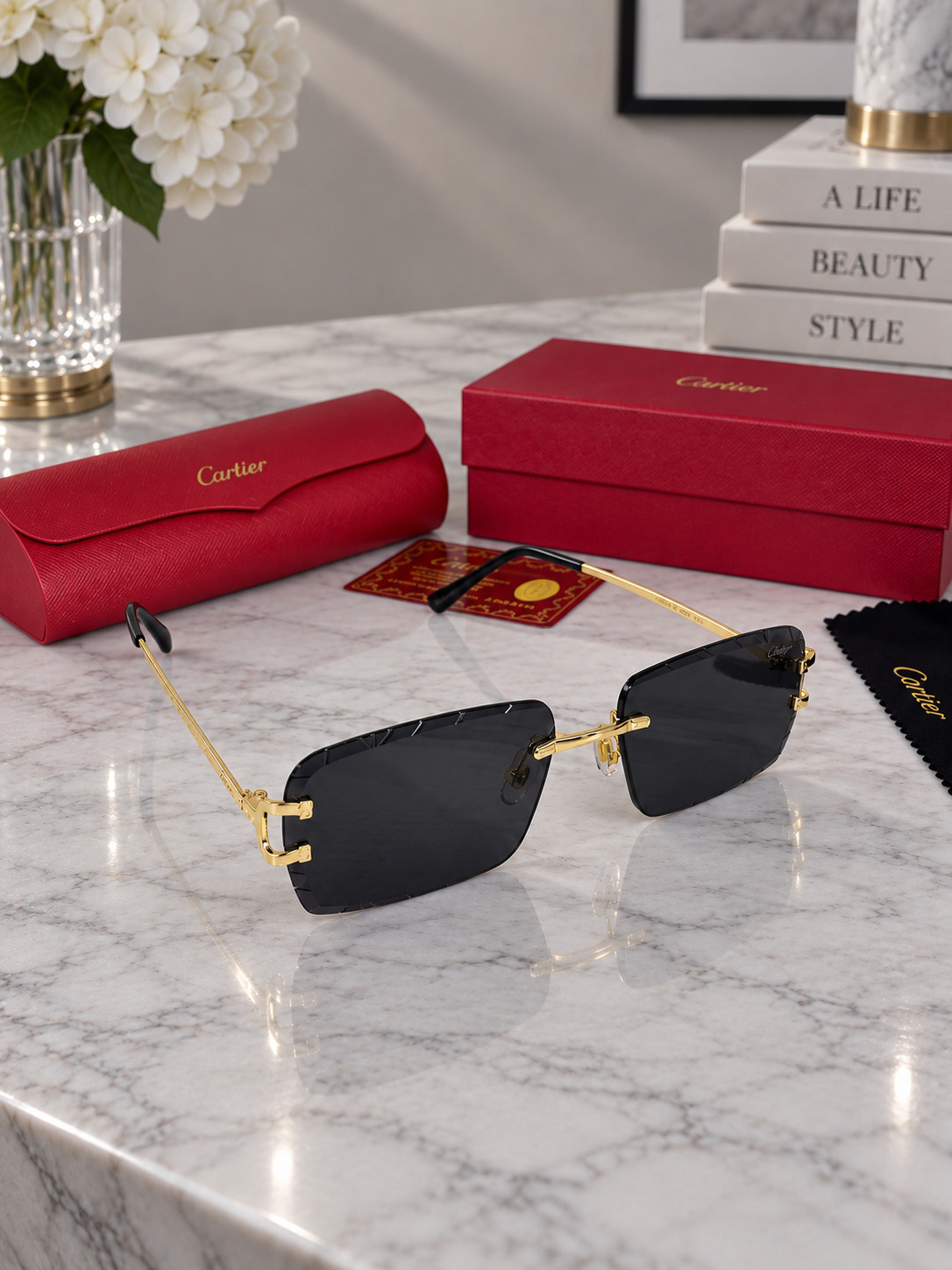 Cartier Big C Diamond Cut Black Frameless Lens Gold Frame Cartier Big C Diamond Cut Black Frameless Lens Gold Frame