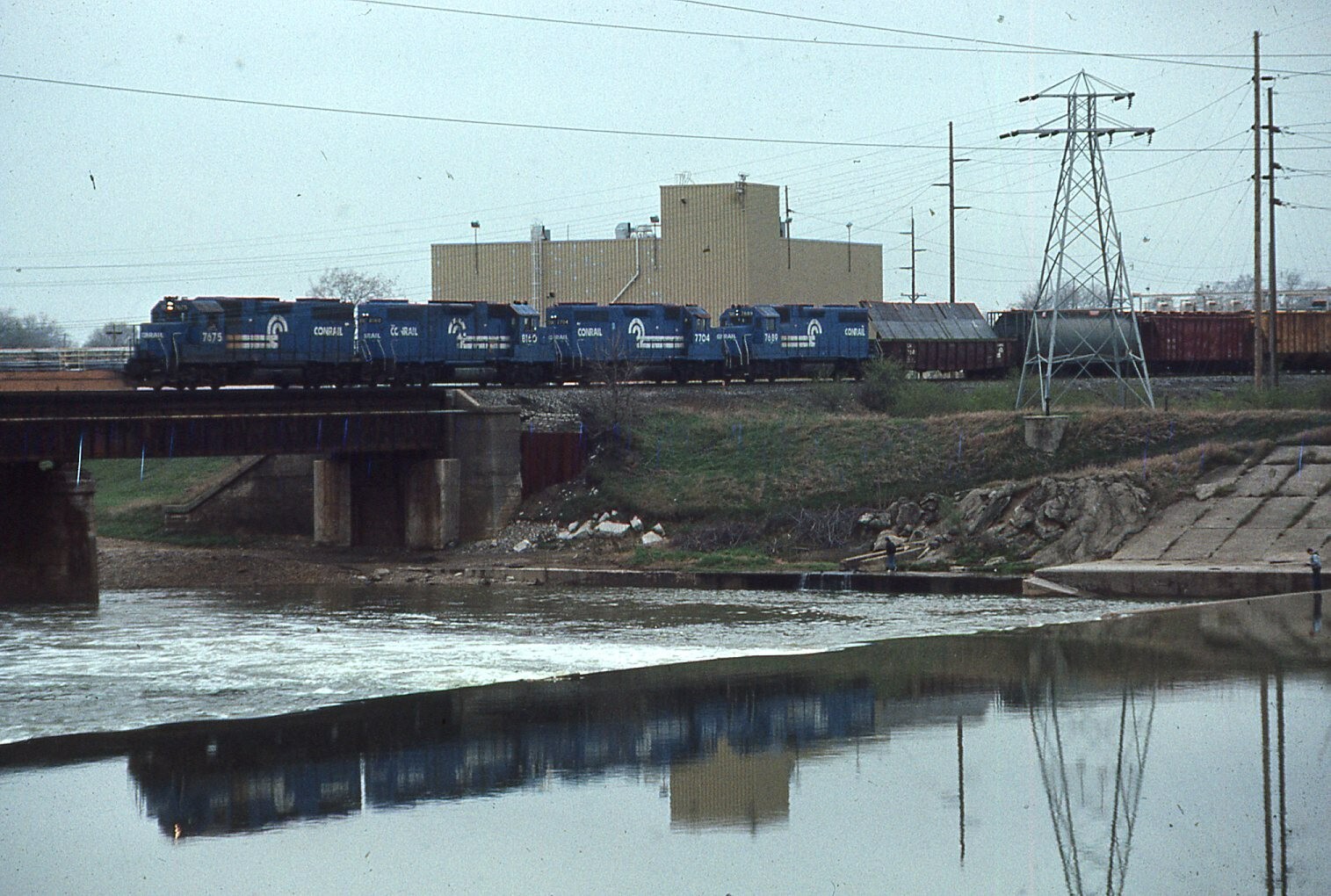 Duplicate Train Slide Conrail #7675 Dayton  1990 #18