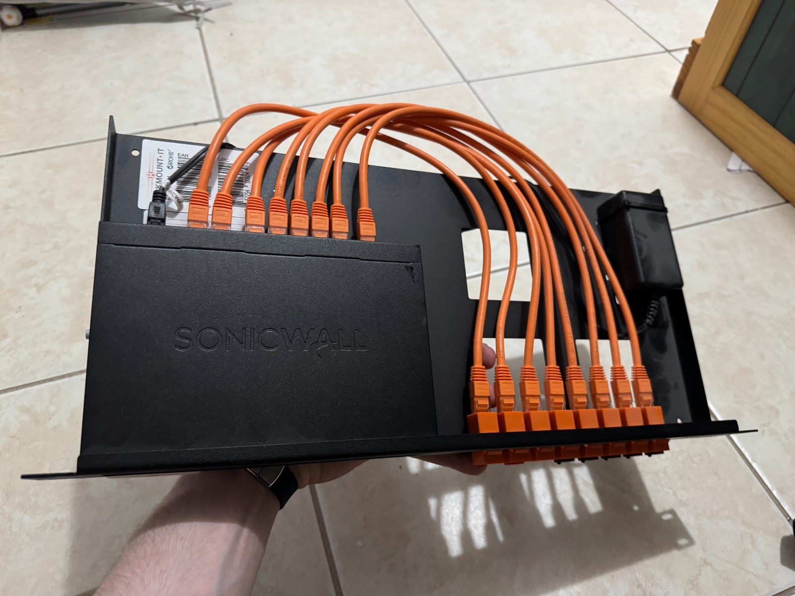 Dell SonicWall TZ400 with Rack Kit Dell SonicWall TZ400 with Rack Kit