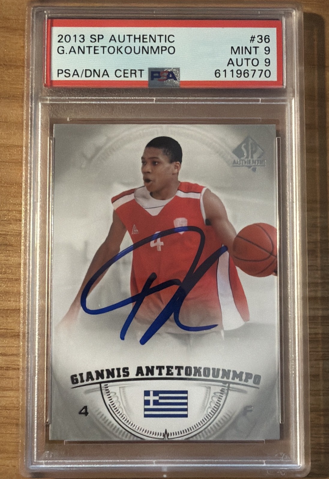 2013-14 SP Authentic - Giannis Antetokounmpo #36 (RC) Autograph PSA 9 And auto 9