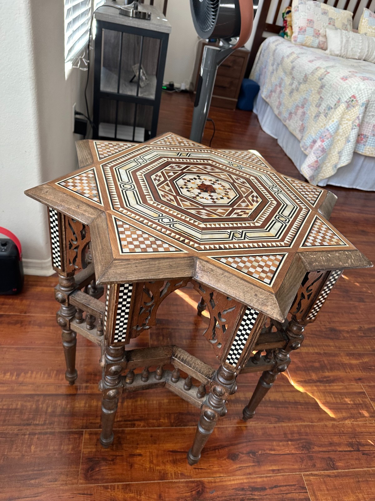 Syrian Inlaid Octagonal Star End Table Syrian Inlaid Octagonal Star End Table