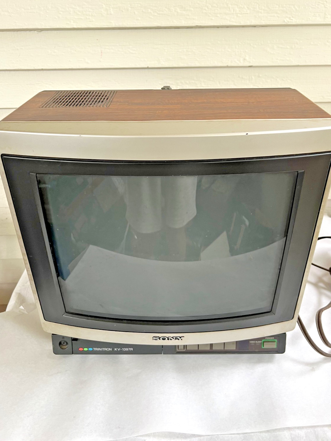 Vintage Sony Trinitron KV-1397R 13\