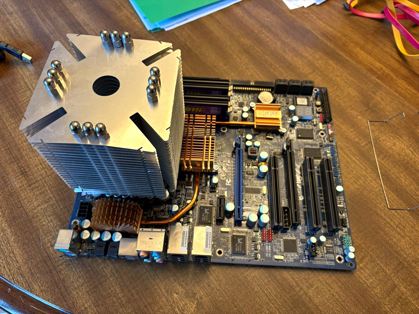 Abit IP35 Pro ATX LGA775 Intel DDR2 Motherboard w/ Q6600 CPU + Corsair 8GB RAM